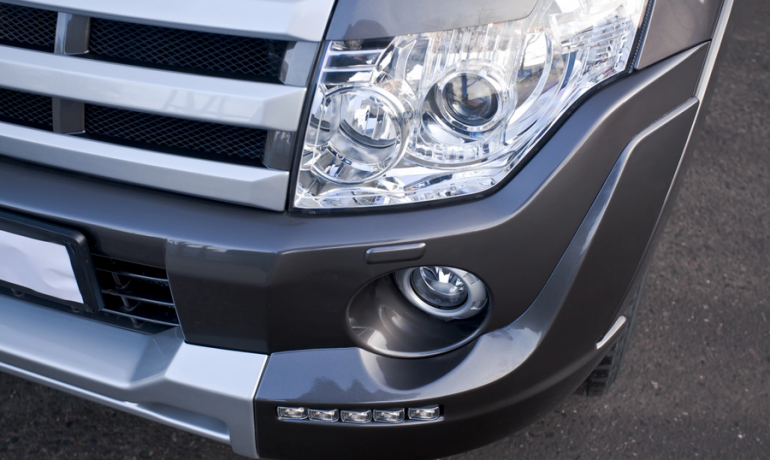 Накладка (юбка) переднего бампера "Broomer Design" (Без ДХЛ) для Mitsubishi Pajero IV (2006-2015) купить недорого с доставкой в Брянск