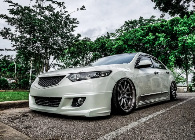 Решетка радиатора "Sport" var №4 (сетка в комплекте) для Honda Accord VIII (2008-2010) купить недорого с доставкой в Брянск